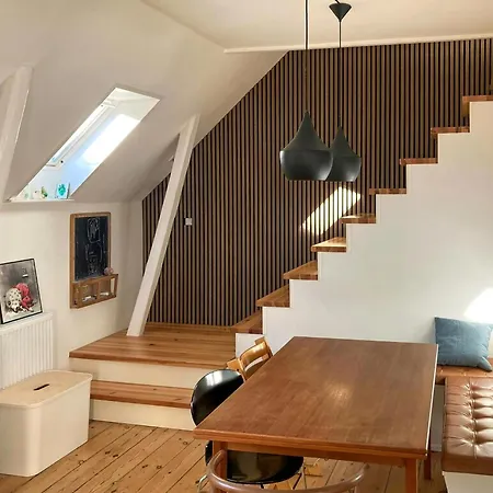 بيت للعطل Townhouse With Private Courtyard In Frederiksberg كوبنهاجن