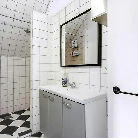Townhouse With Private Courtyard In Frederiksberg Holiday home
