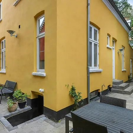 Holiday home Townhouse With Private Courtyard In Frederiksberg